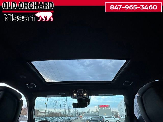 Used 2023 Jeep Grand Wagoneer Series II AWD/4WD image 16