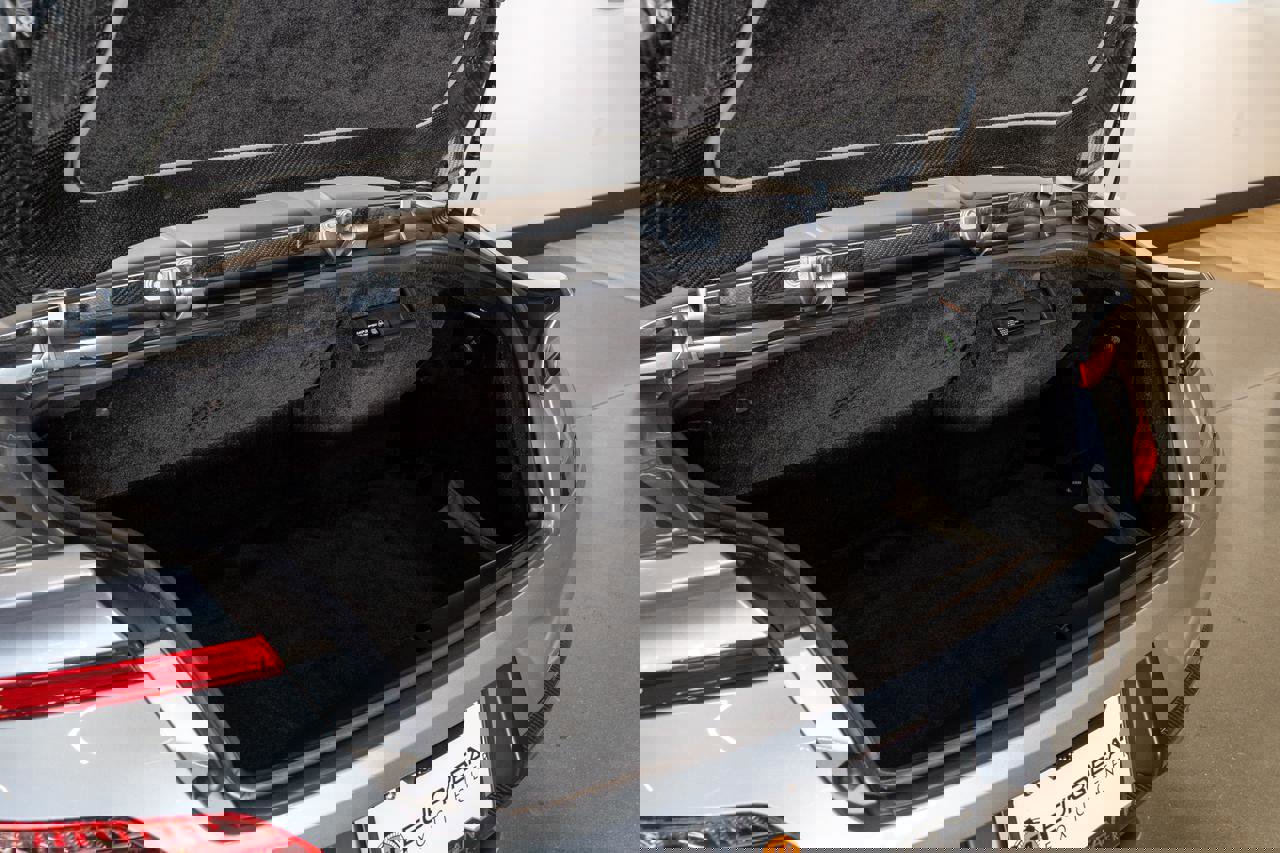 Used 2014 Aston Martin Vanquish Volante image 16