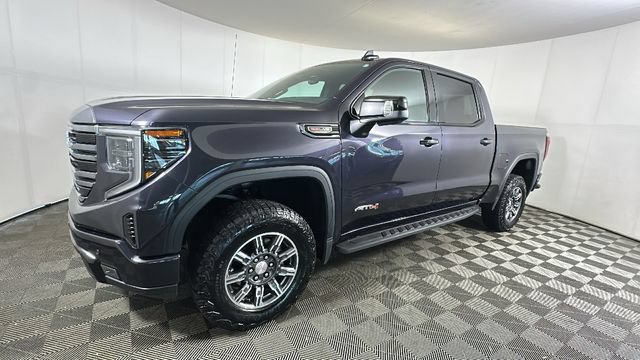 Used 2024 GMC Sierra 1500 AT4 w/ Technology Package AWD/4WD image 6