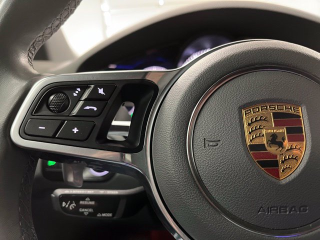 Used 2022 Porsche Cayenne Platinum Edition AWD/4WD image 24