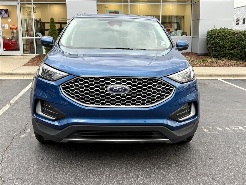 Used 2024 Ford Edge SEL AWD/4WD image 3