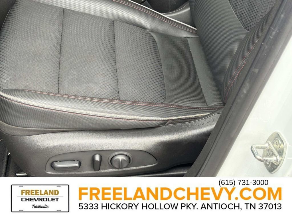 Used 2021 Chevrolet TrailBlazer RS w/ Sun and Liftgate Package image 24