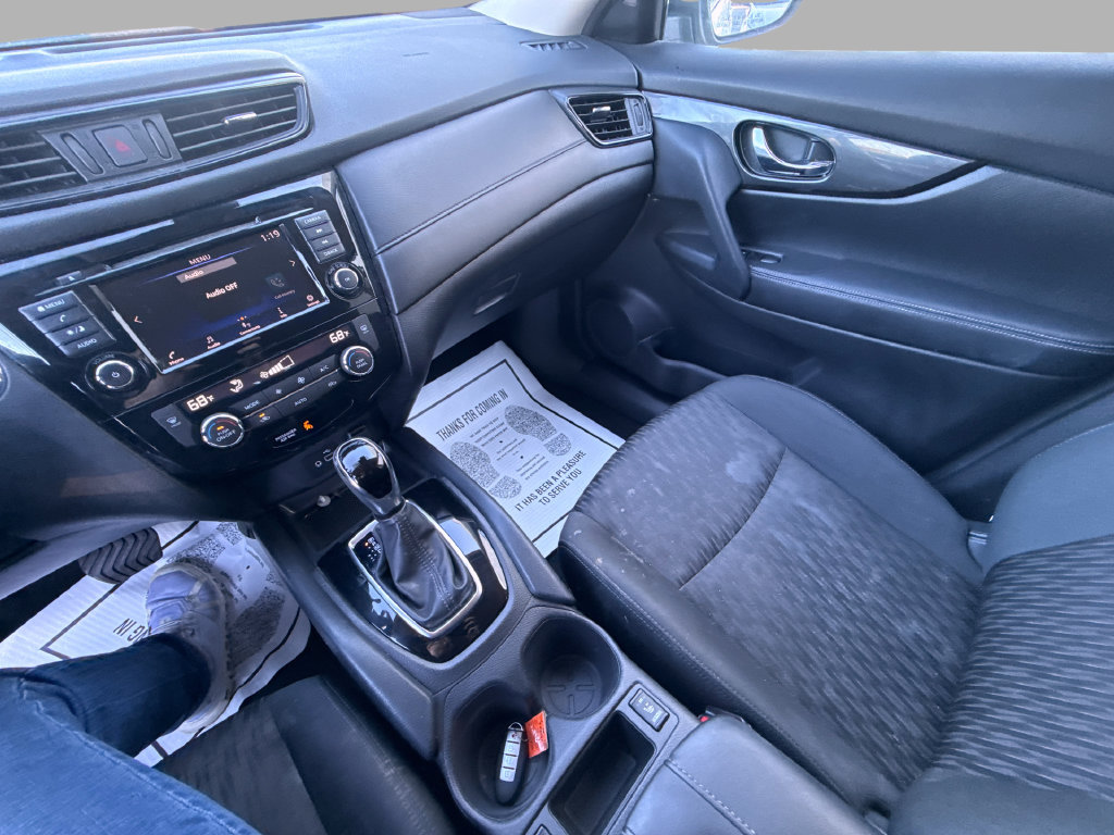 Used 2020 Nissan Rogue SV AWD/4WD image 23