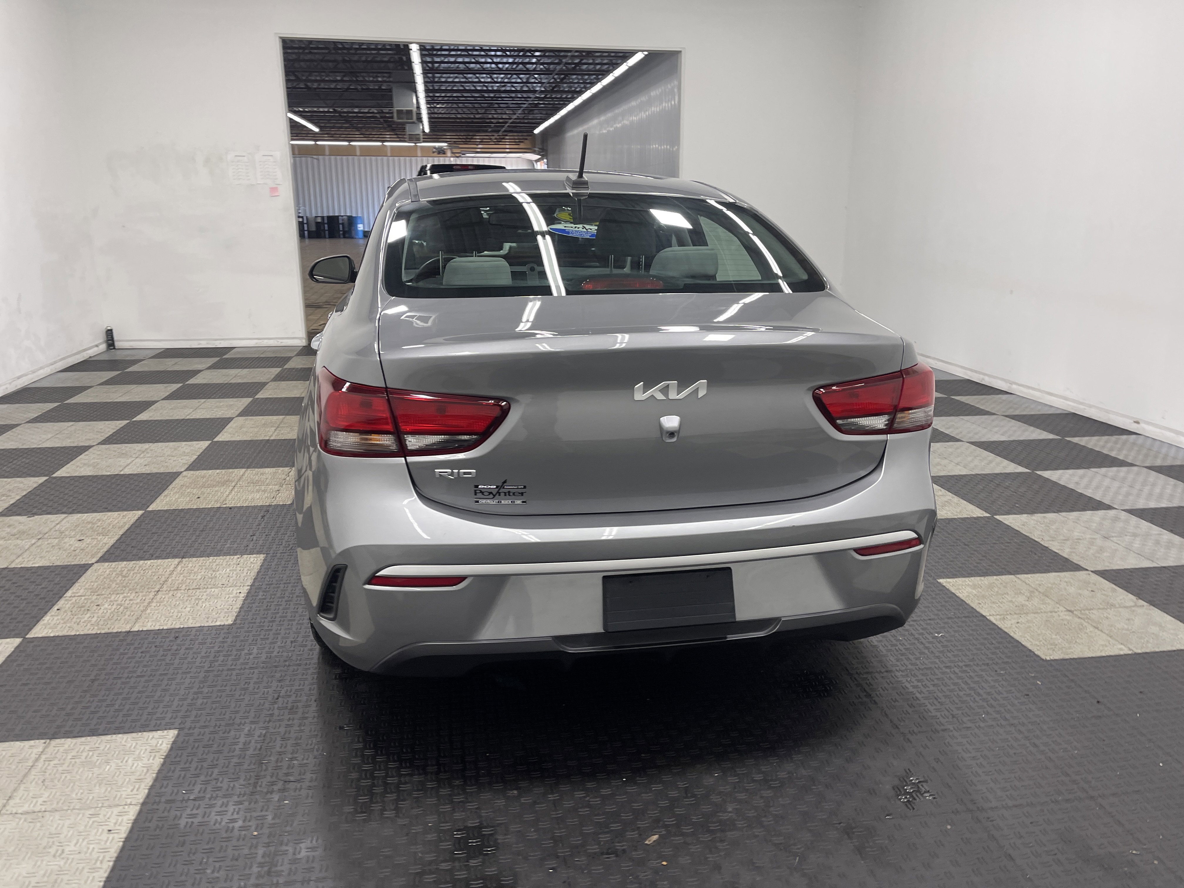 Used 2022 Kia Rio S w/ Technology Package image 3