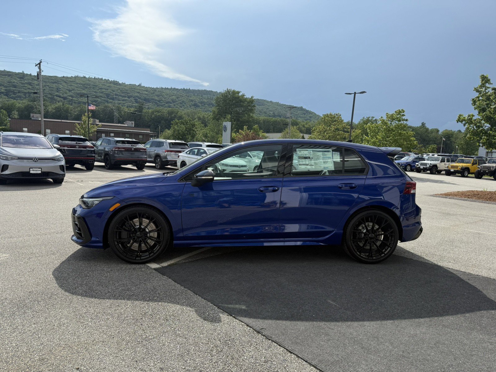 New 2025 Volkswagen Golf R Black Edition image 6