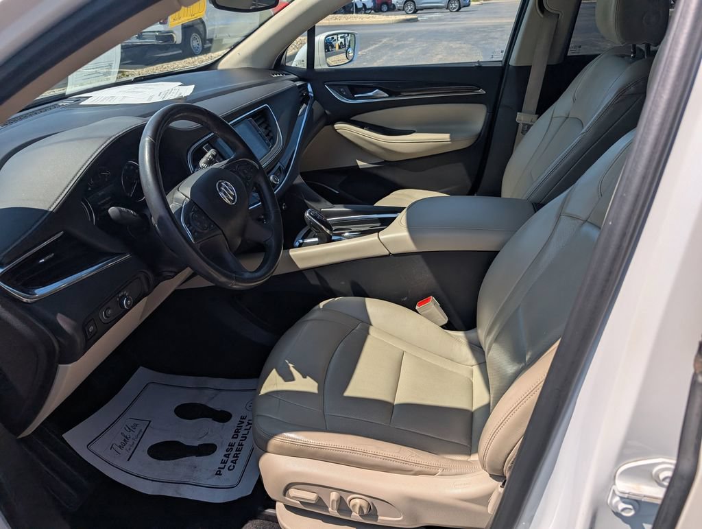 Used 2018 Buick Enclave Premium AWD/4WD image 13