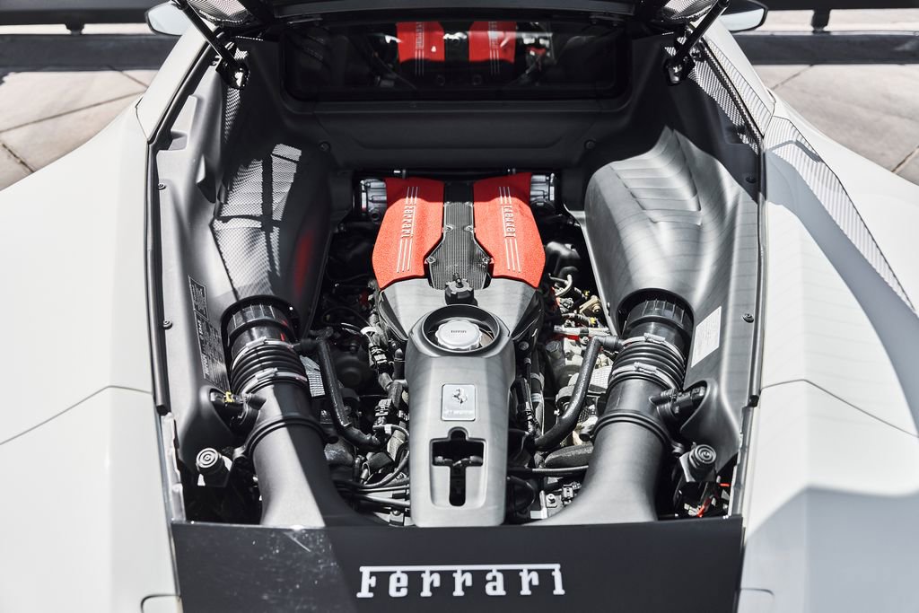 Used 2017 Ferrari 488 GTB RWD image 29