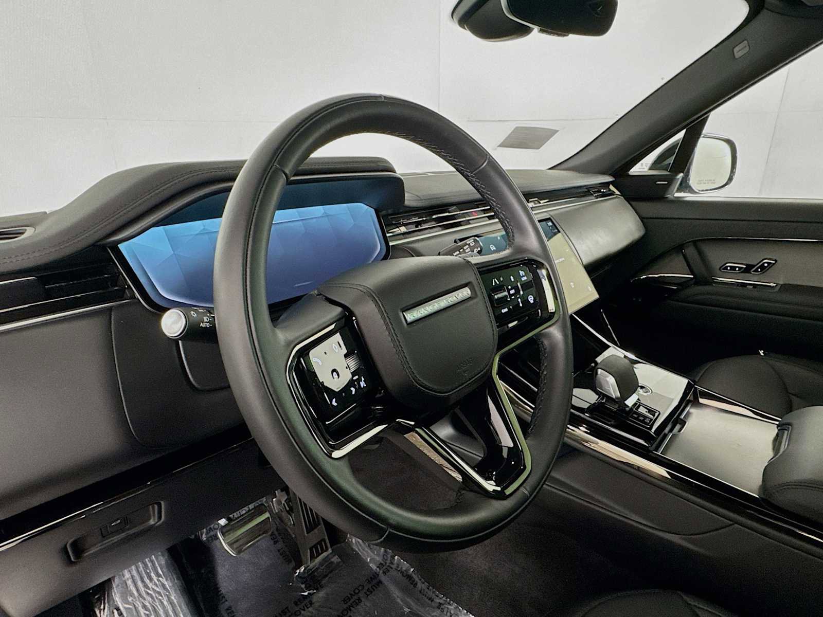 Used 2025 Land Rover Range Rover Sport Dynamic SE image 12