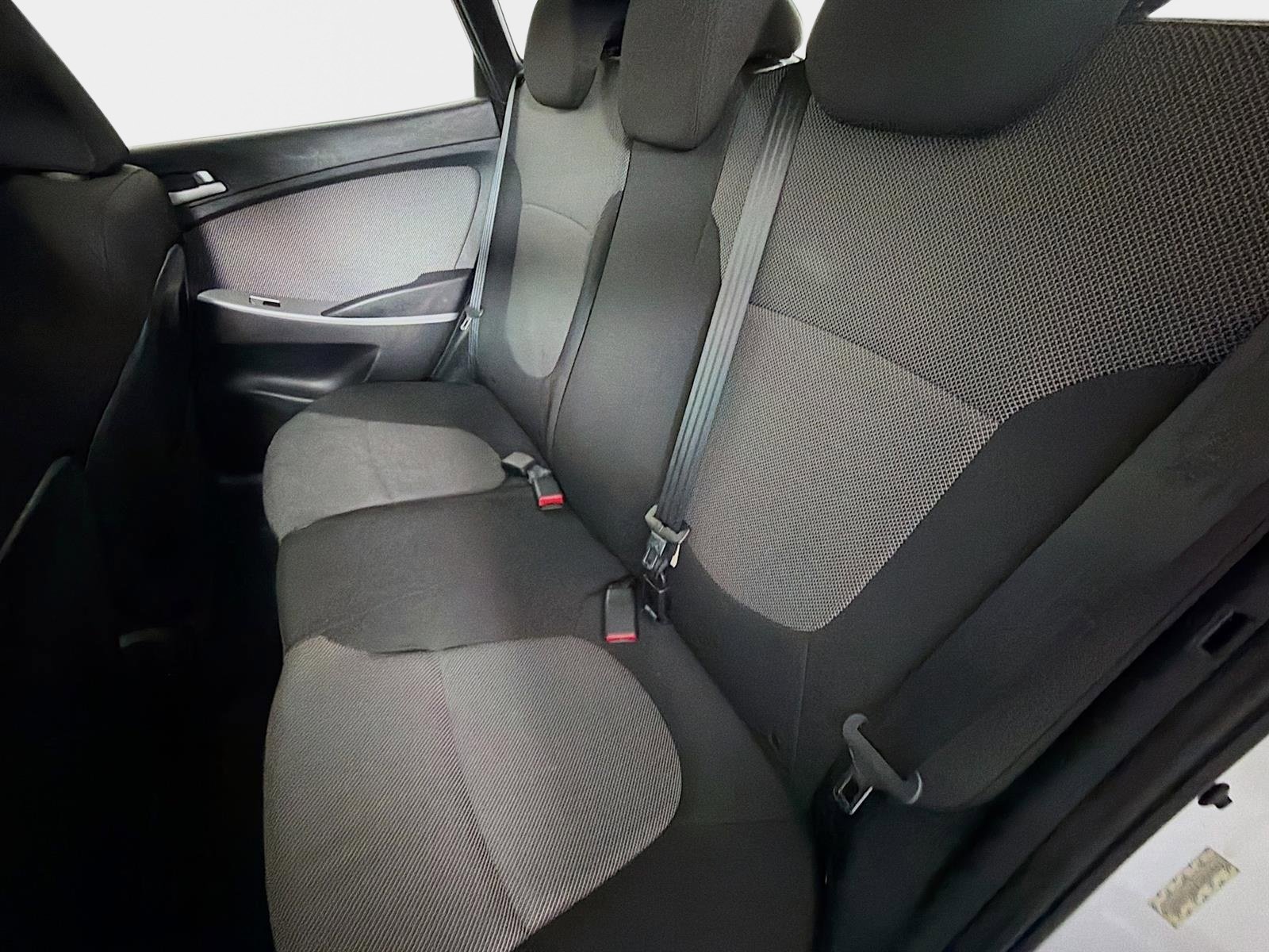 Used 2012 Hyundai Accent GS image 20
