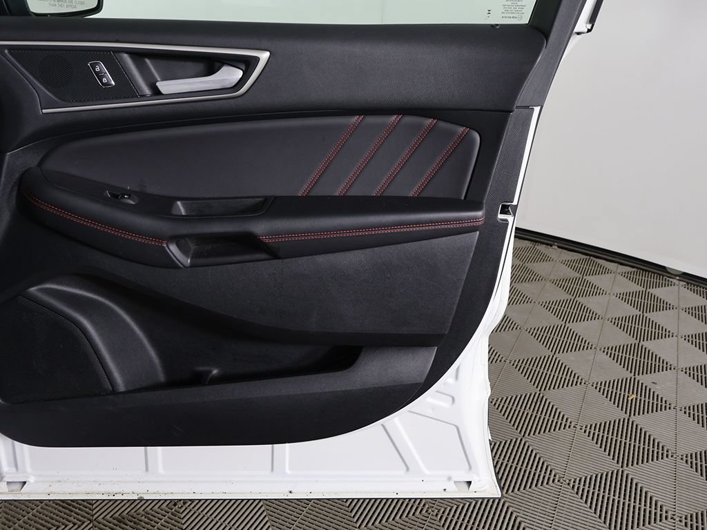 Used 2024 Ford Edge ST-Line AWD/4WD image 21