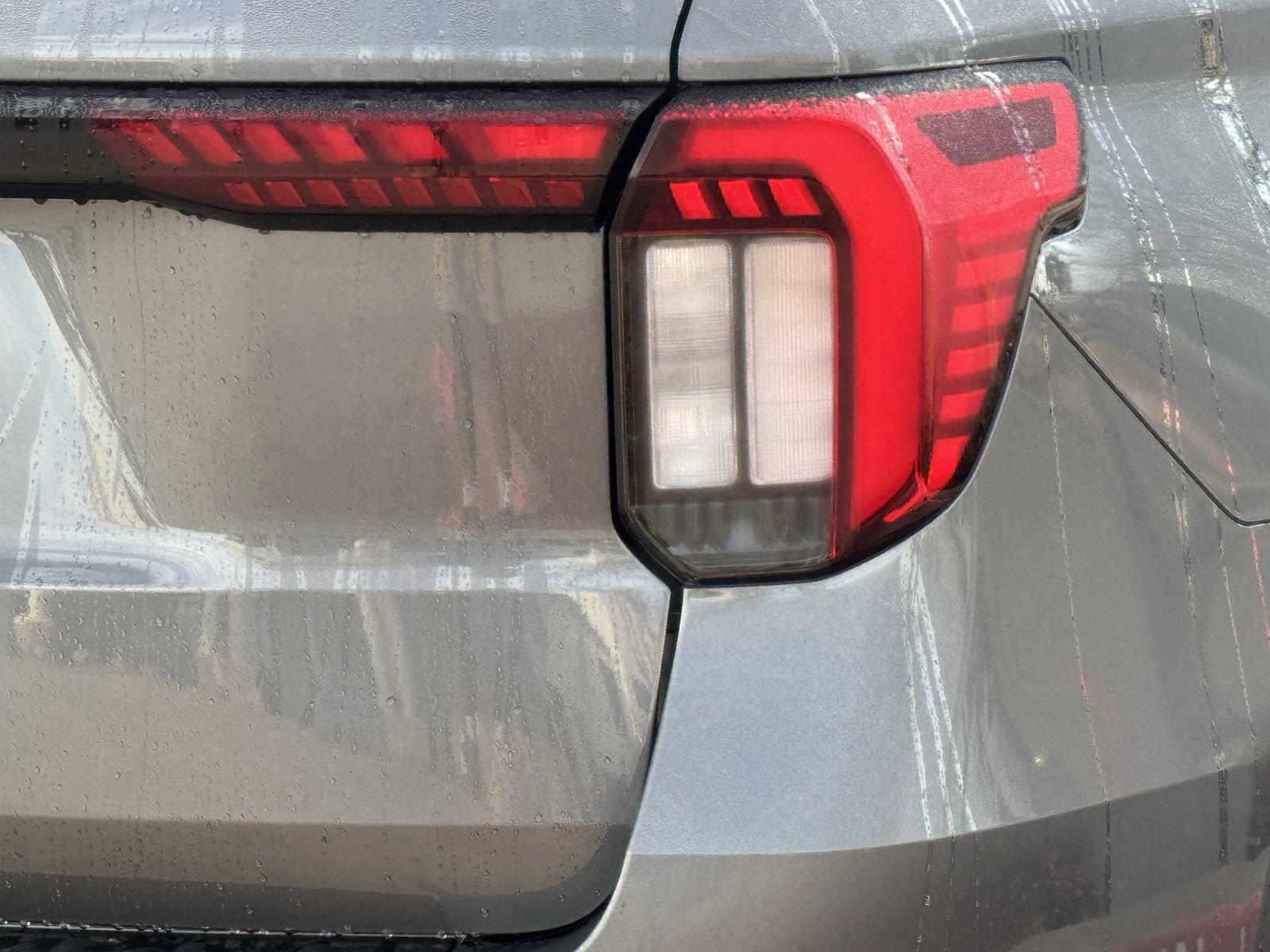 New 2026 Ford Explorer Active w/ Active Comfort Package RWD image 6