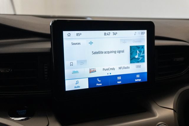 Used 2022 Ford Explorer XLT w/ Class IV Trailer Tow Package AWD/4WD image 4