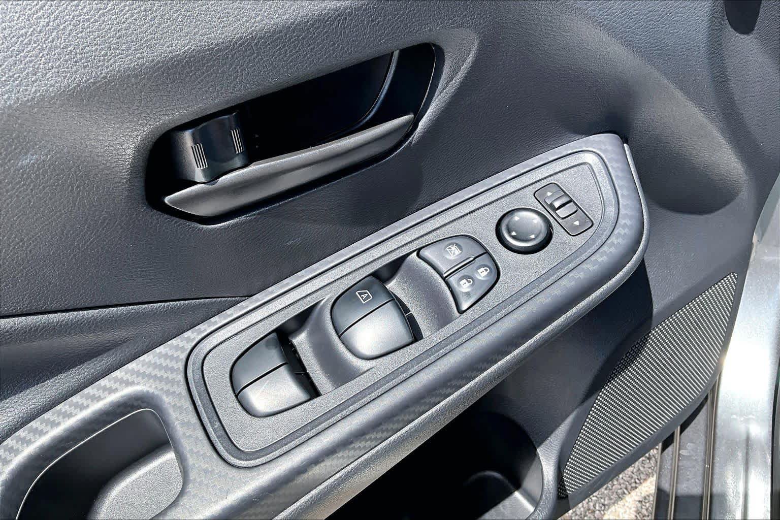 Used 2025 Nissan Versa S w/ Trunk Package FWD image 34