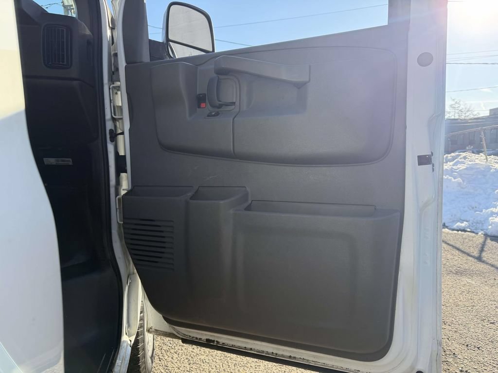 Used 2022 Chevrolet Express 2500 LS RWD image 14