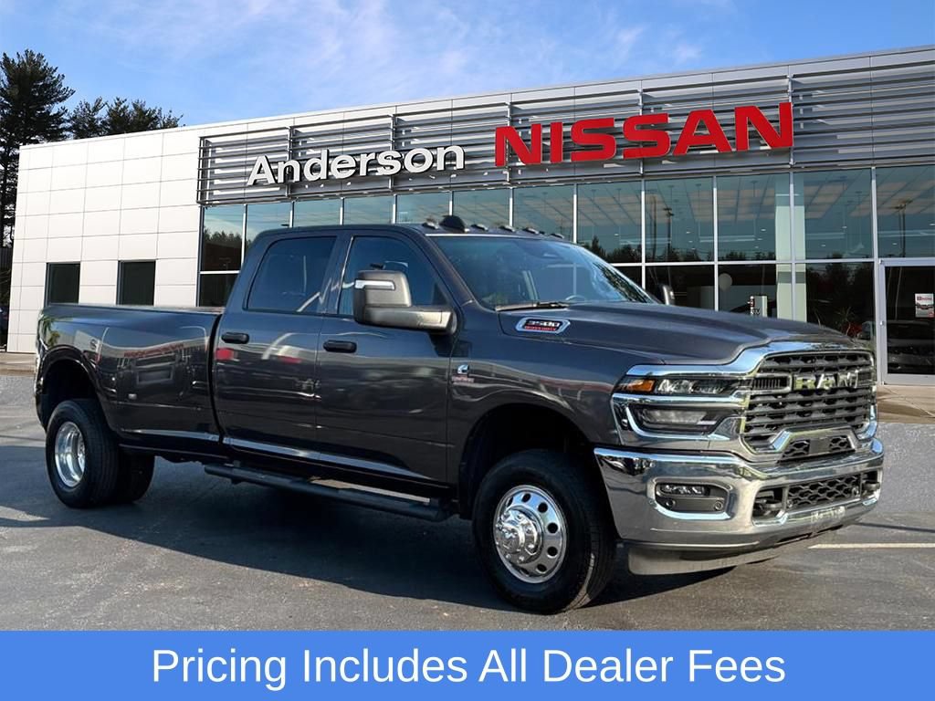 Used 2025 RAM 3500 Tradesman AWD/4WD image 1
