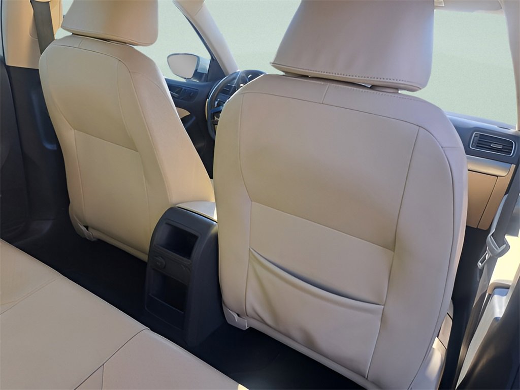 Used 2017 Volkswagen Jetta SE image 24