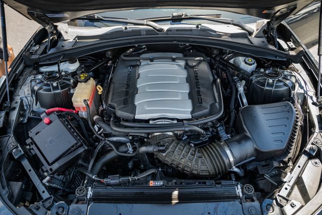 Used 2018 Chevrolet Camaro SS RWD image 20
