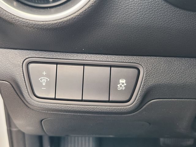 Used 2024 Kia Forte LXS FWD image 17