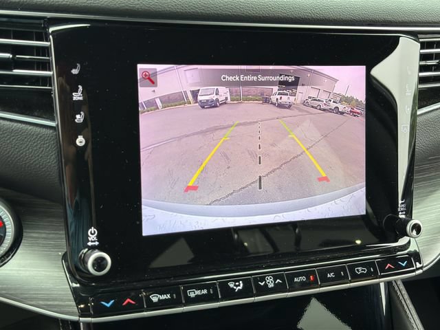 Used 2024 Jeep Wagoneer Series II w/ Flexible Seating Group AWD/4WD image 14