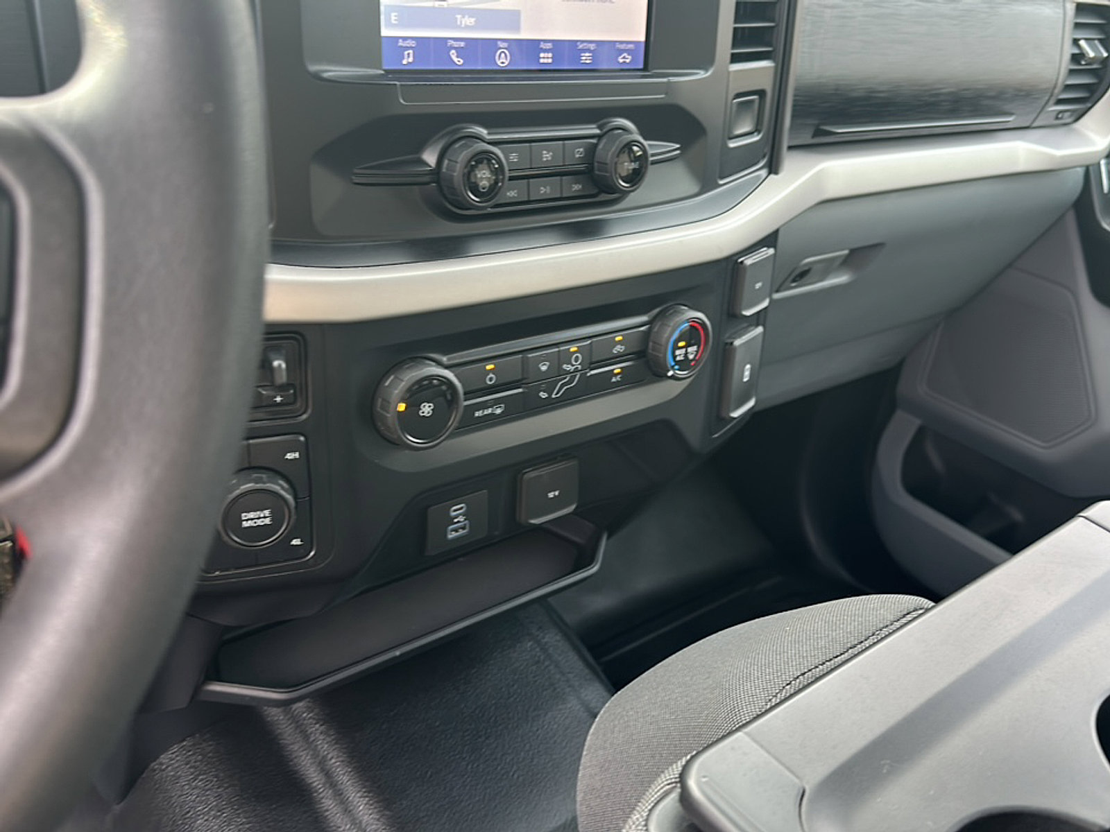 Used 2021 Ford F150 XL w/ Equipment Group 101A High AWD/4WD image 11