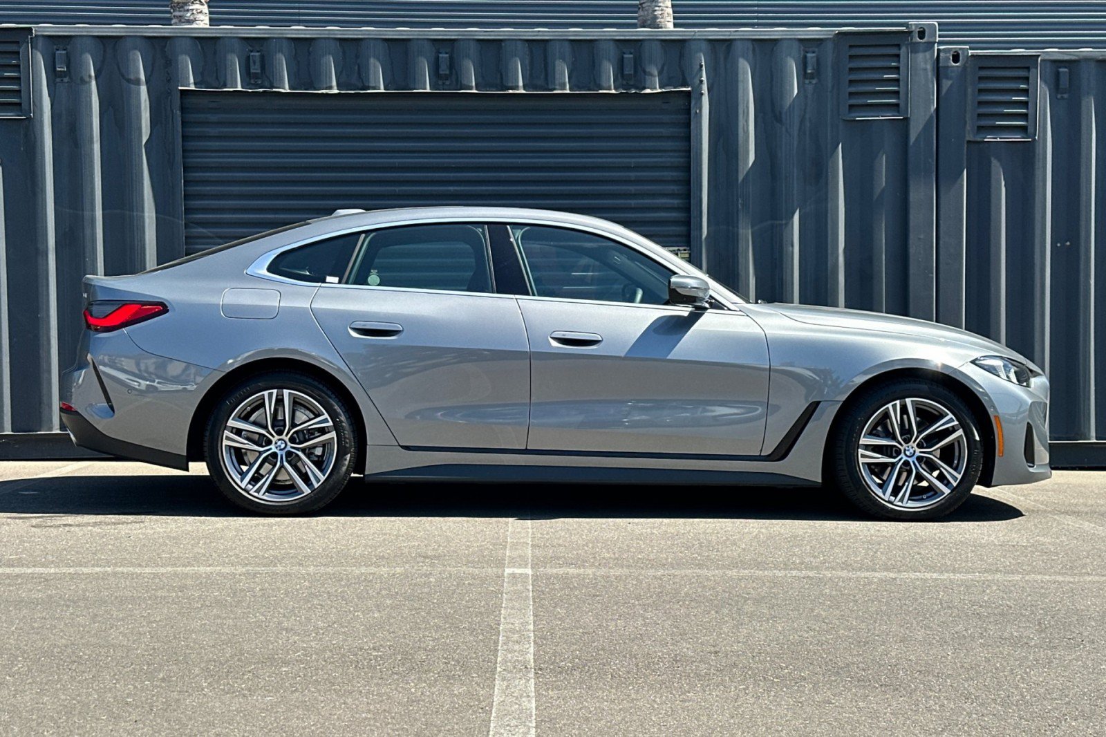 Used 2025 BMW 430i w/ Premium Package RWD image 9