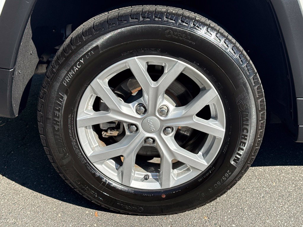 Used 2023 Jeep Grand Cherokee Limited AWD/4WD image 13