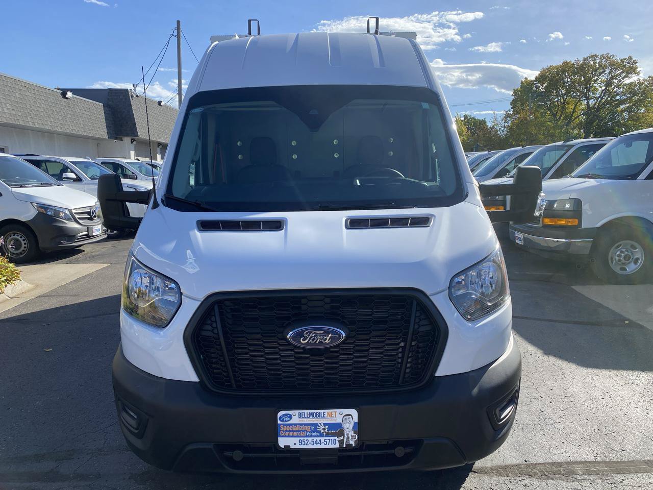 Used 2023 Ford Transit 250 148 High Roof RWD image 2