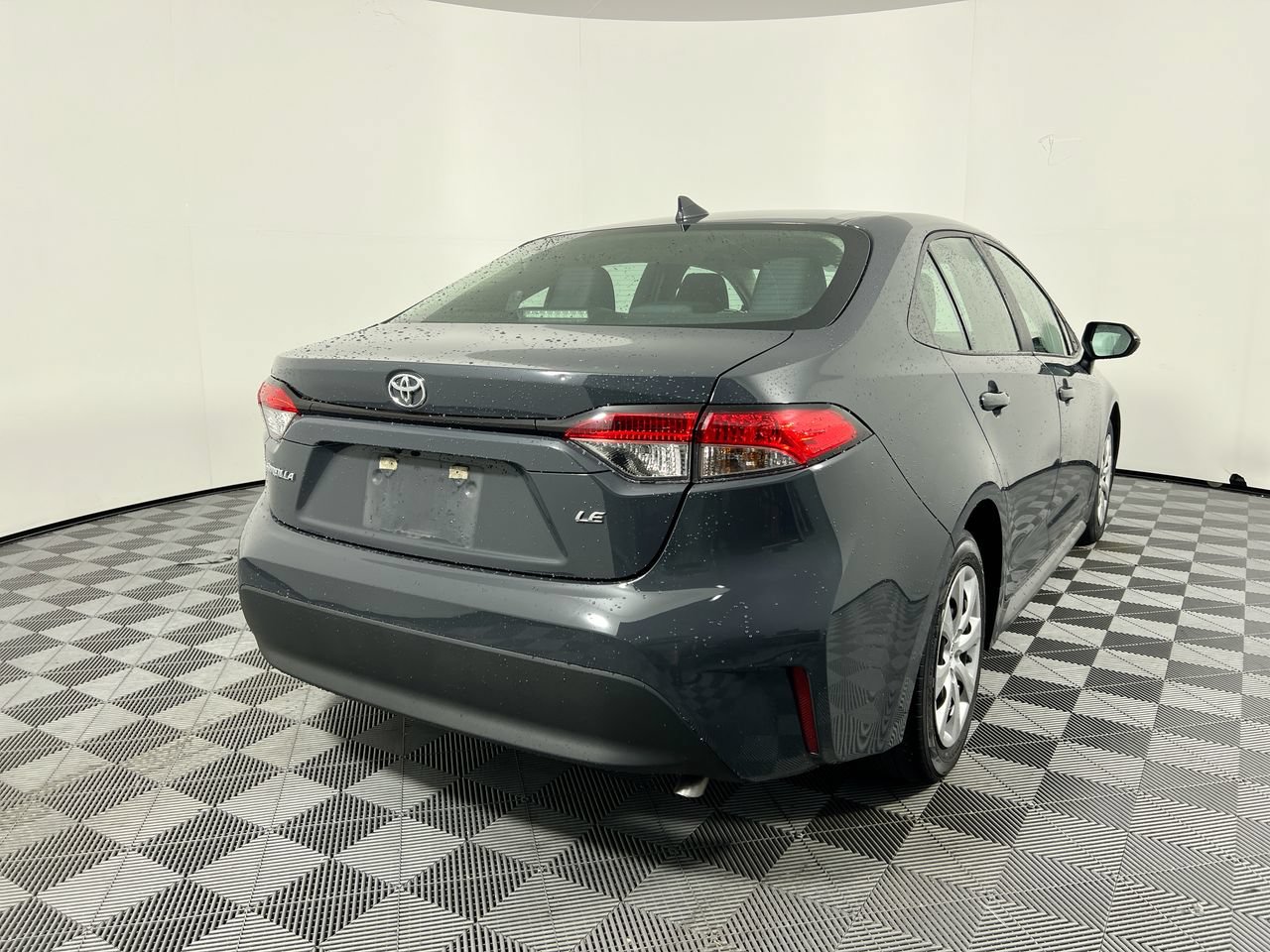 Used 2024 Toyota Corolla LE FWD image 3
