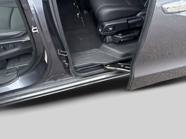 Used 2024 Honda Odyssey Touring image 15