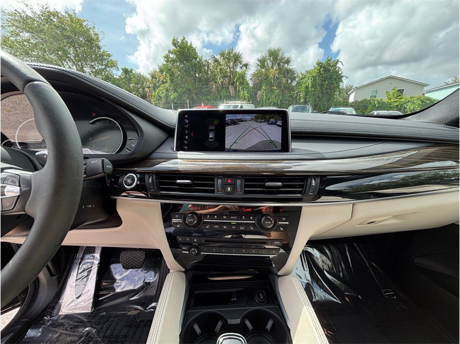 Used 2019 BMW X6 xDrive35i w/ M Sport Package AWD/4WD image 11