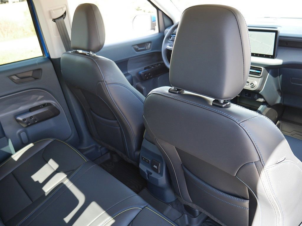 Used 2026 Ford Maverick Lobo AWD/4WD image 56