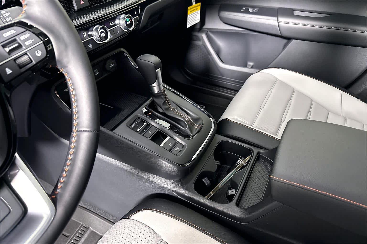 New 2027 Honda CR-V Sport Touring image 7