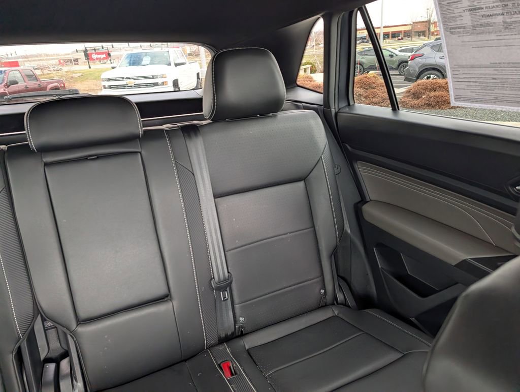 Used 2023 Volkswagen Atlas Cross Sport SE image 14