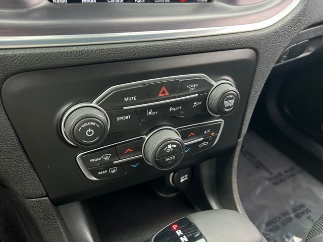 Used 2017 Dodge Charger SXT w/ Premium Group image 27