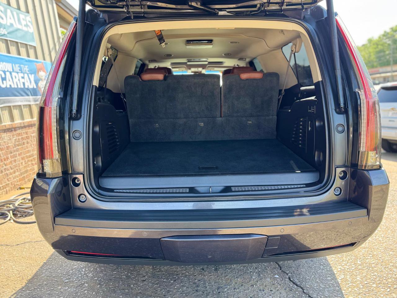 Used 2015 Cadillac Escalade ESV Premium AWD/4WD image 9
