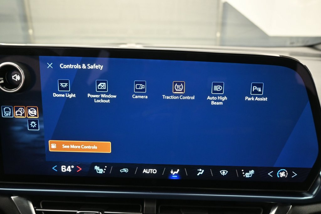 Used 2025 Chevrolet Equinox EV LT w/ Convenience Package FWD image 12