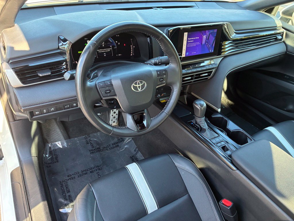 Used 2025 Toyota Camry SE FWD image 10