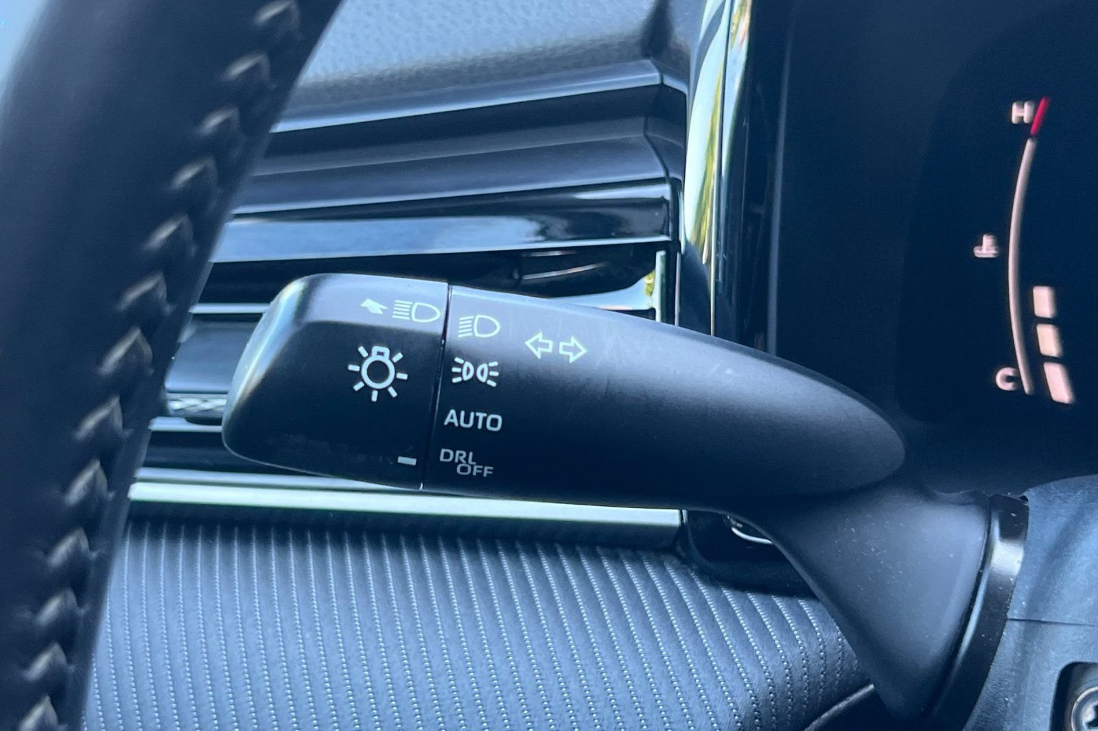 Certified 2025 Toyota Camry SE FWD image 38