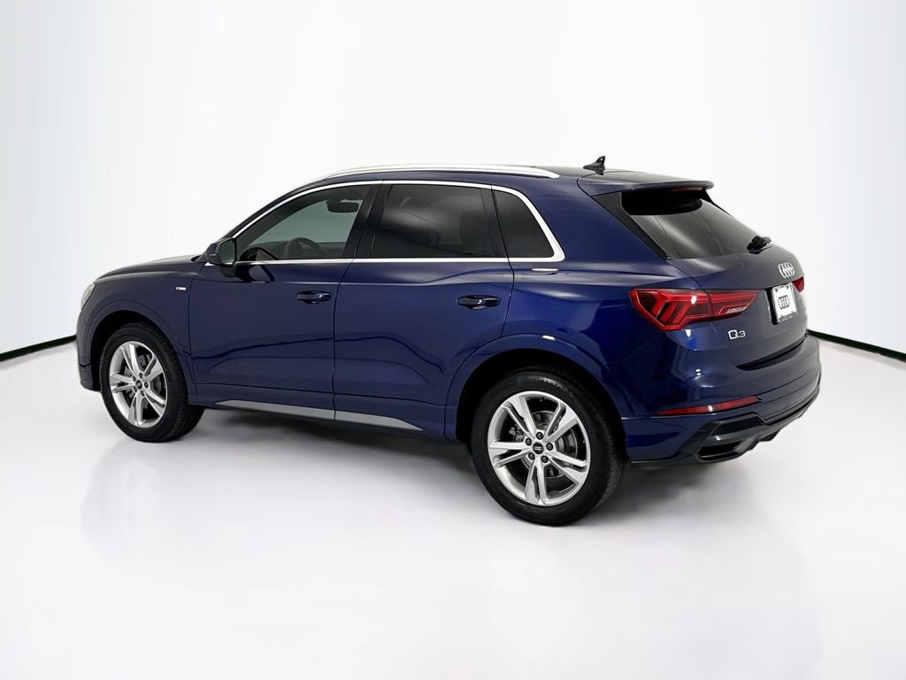 Used 2022 Audi Q3 2.0T Premium Plus w/ Premium Plus Package image 7
