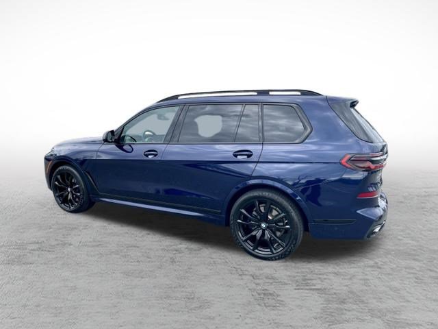 Used 2024 BMW X7 xDrive40i w/ M Sport Package image 5