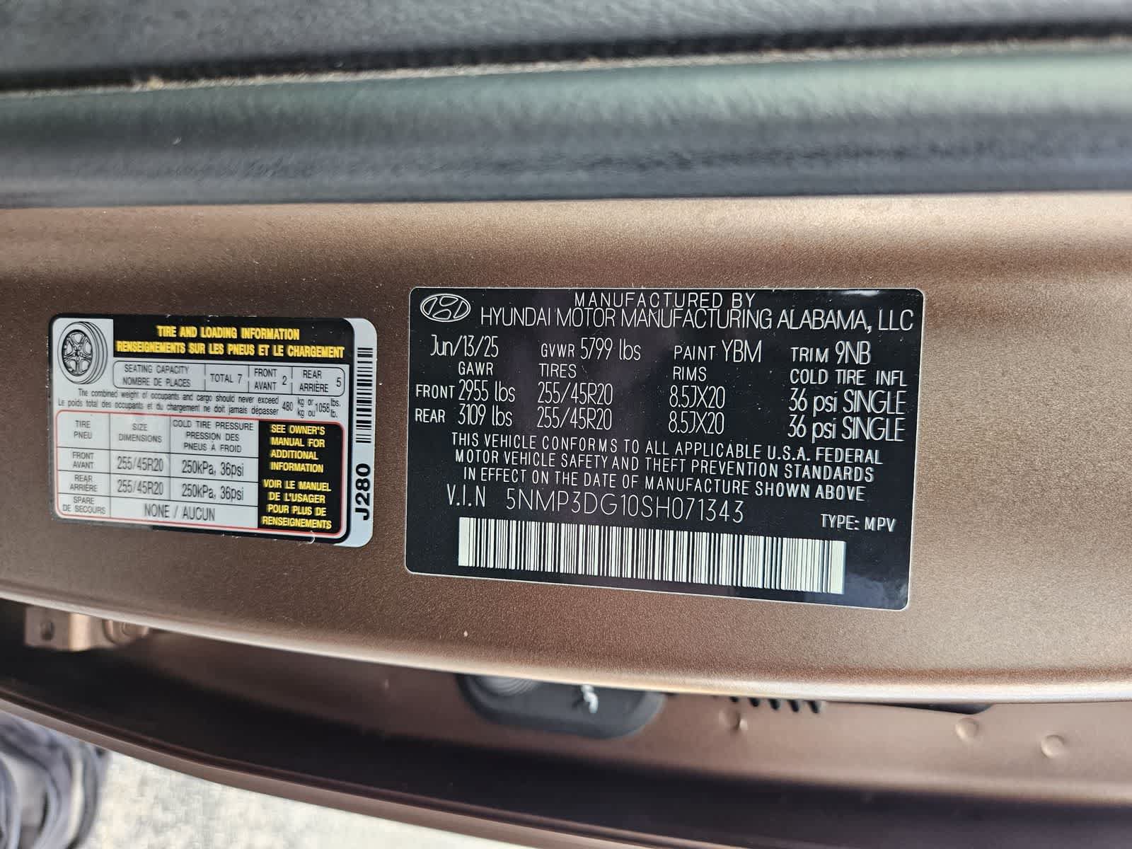 Used 2025 Hyundai Santa Fe Limited AWD/4WD image 34