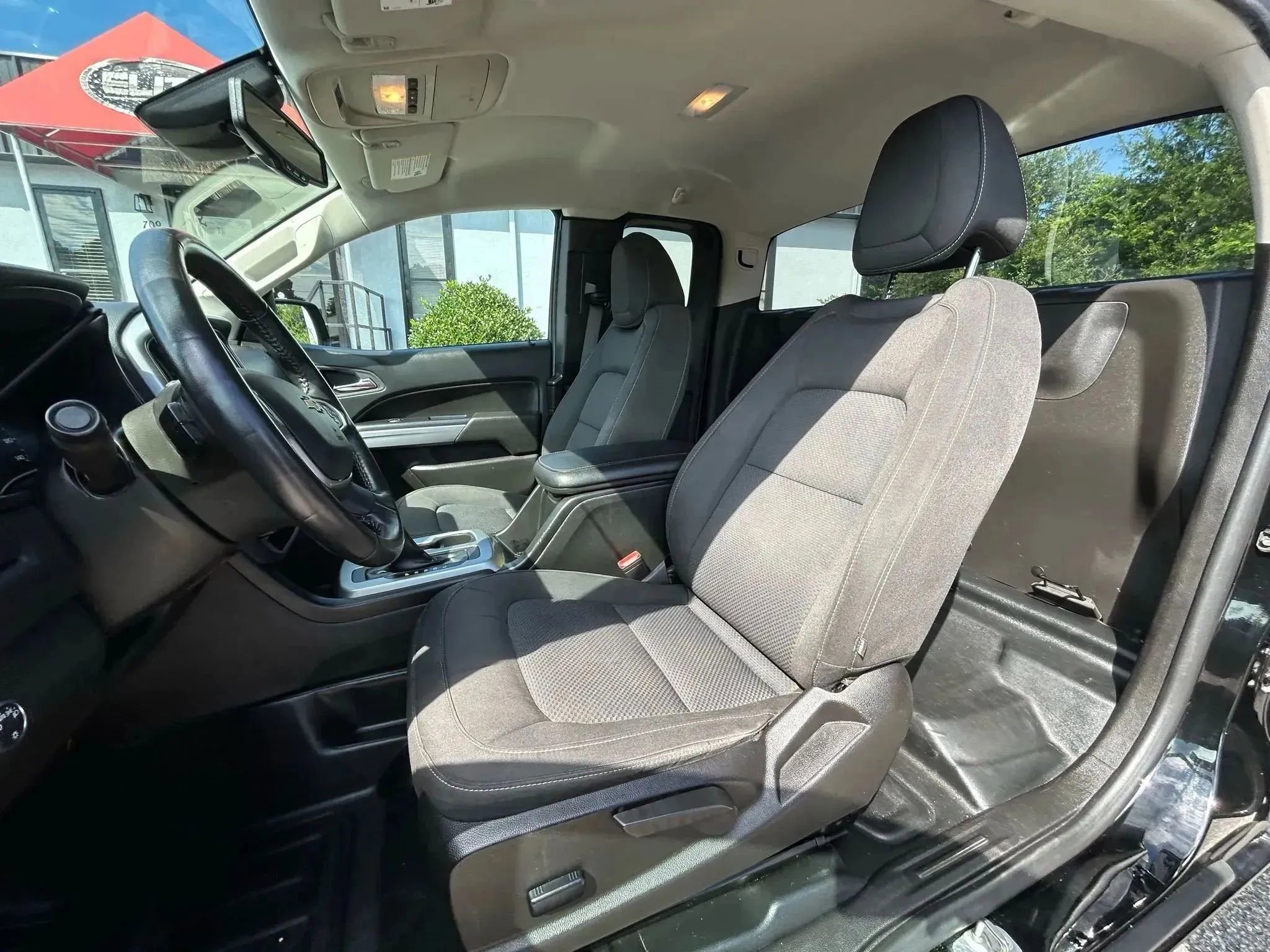 Used 2022 Chevrolet Colorado LT w/ Fleet Safety Package RWD image 25