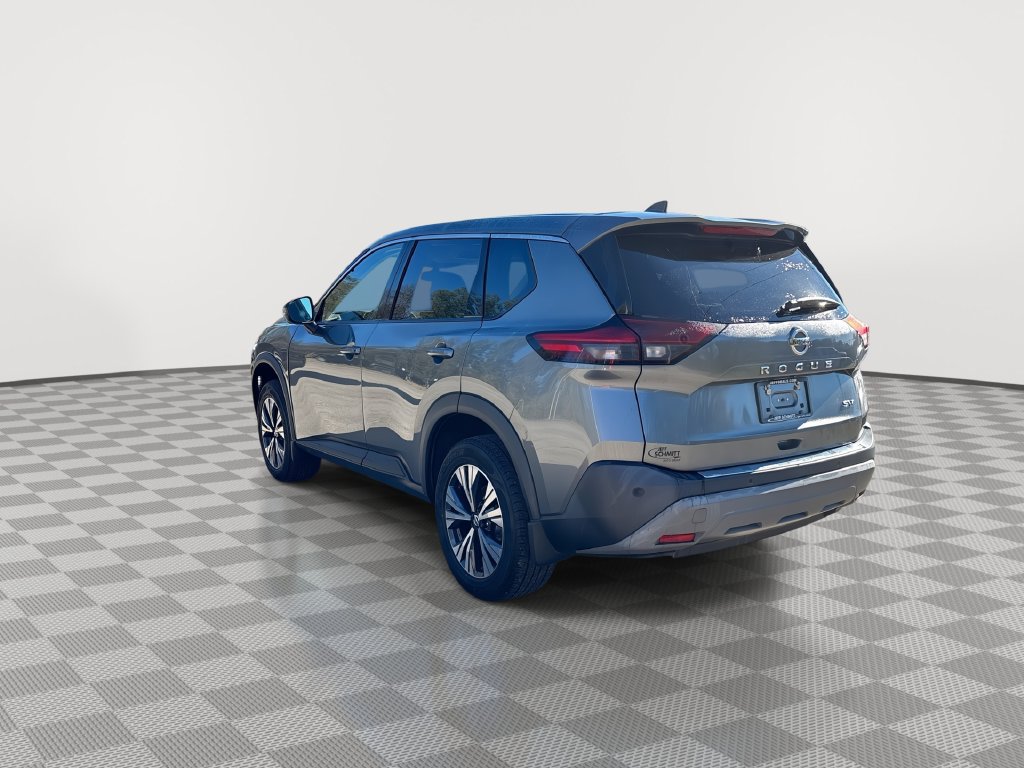 Certified 2021 Nissan Rogue SV FWD image 9
