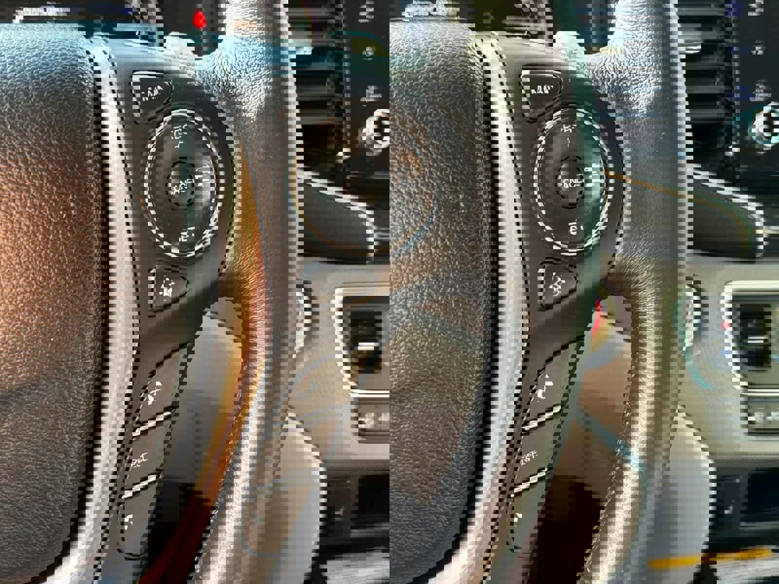 Used 2023 Honda Ridgeline RTL-E image 22