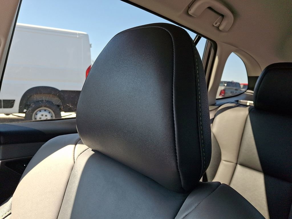 Used 2023 Subaru Outback Onyx Edition image 18