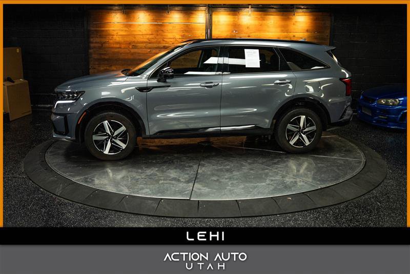 Used 2023 Kia Sorento SX