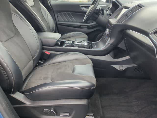 Used 2019 Ford Edge ST w/ Equipment Group 401A AWD/4WD image 23