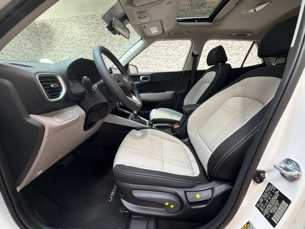 New 2026 Hyundai Venue SEL FWD image 22