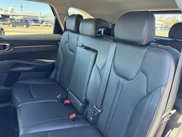 Used 2024 Kia Sorento S image 13