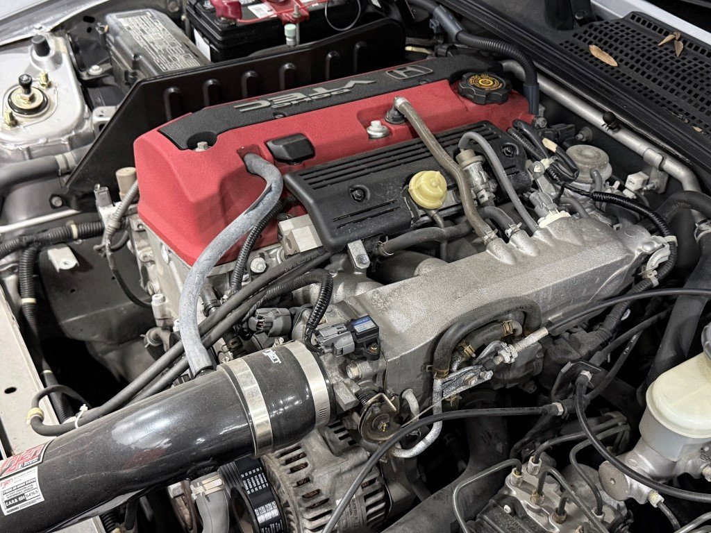 Used 2000 Honda S2000 image 2